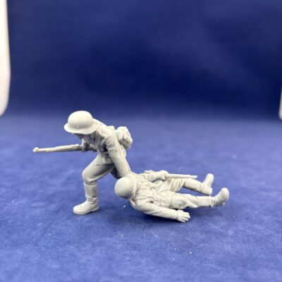 German WW2 regular infantry rescue scene with helmets